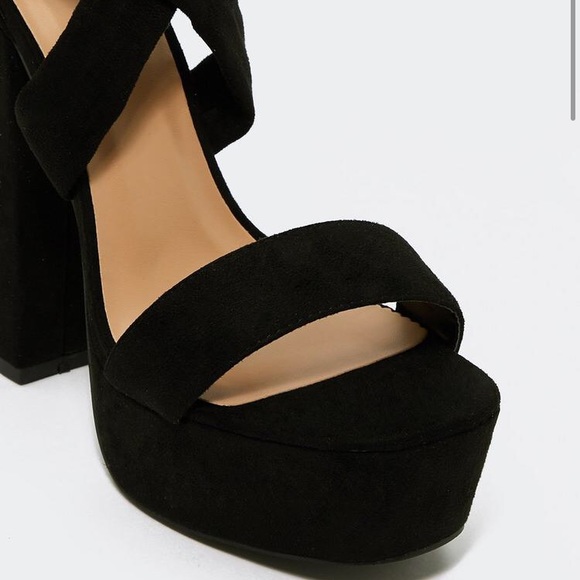 On the Up Platform Heel - Picture 3 of 4